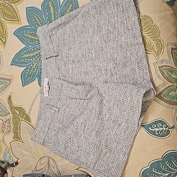 Loft Riviera Shorts in Herringbone Tweed - Picture 3 of 6